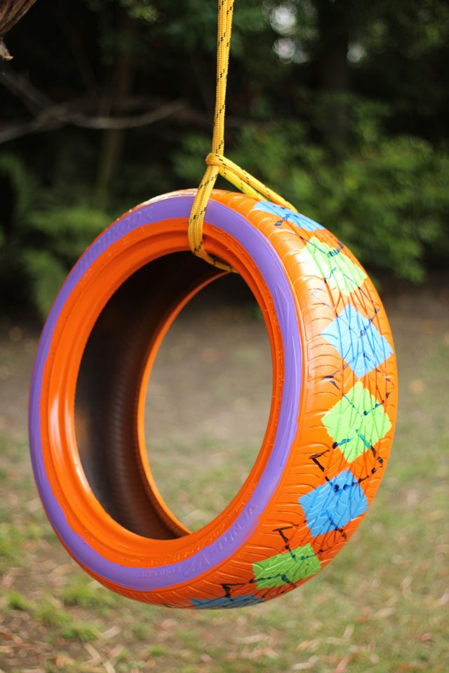 19 Ways to Make Tire Swings with DIY Instructions
