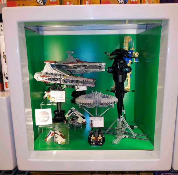 LEGO IDEAS Trade Federation Lucrehulkclass battleship