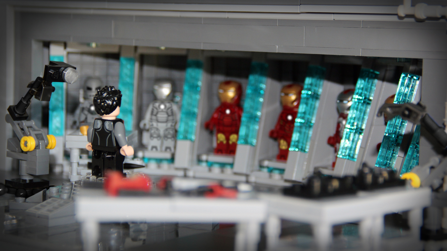LEGO IDEAS Iron Man 3 Movie Accurate Hall of Armor set of 7