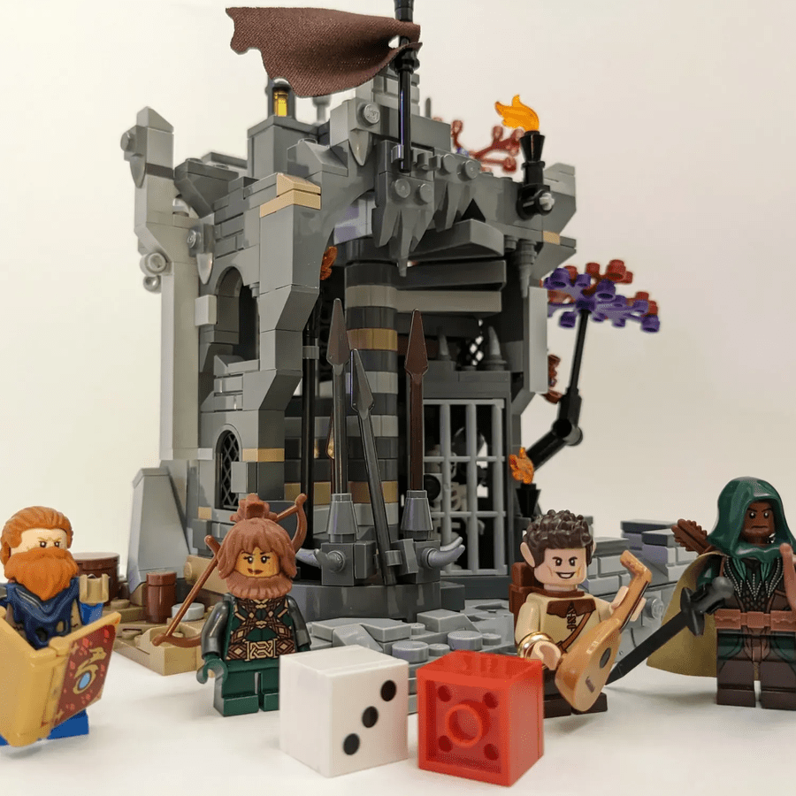 LEGO IDEAS 50 years of Dungeons & Dragons! Derelict Tower of Rolling
