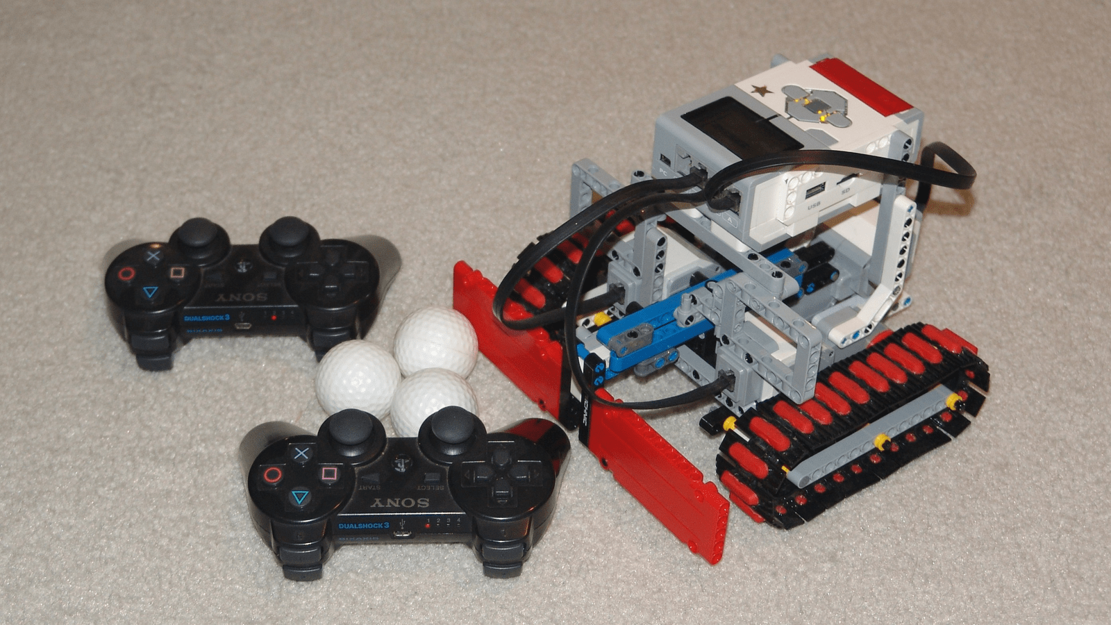 LEGO IDEAS LEGO® MINDSTORMS® Robot Inventor Build EV3 Pusher