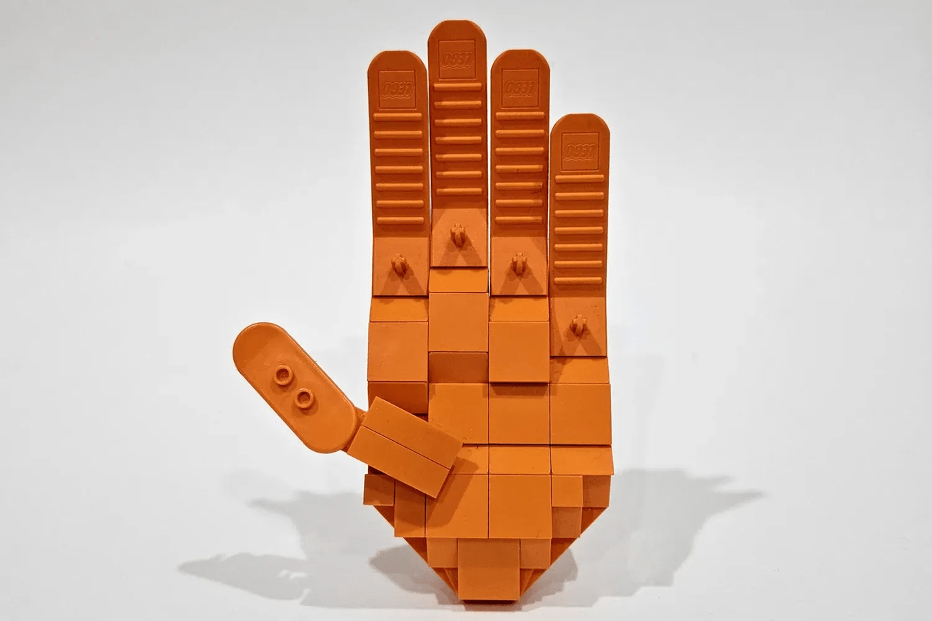 LEGO IDEAS Brick Separator Hand