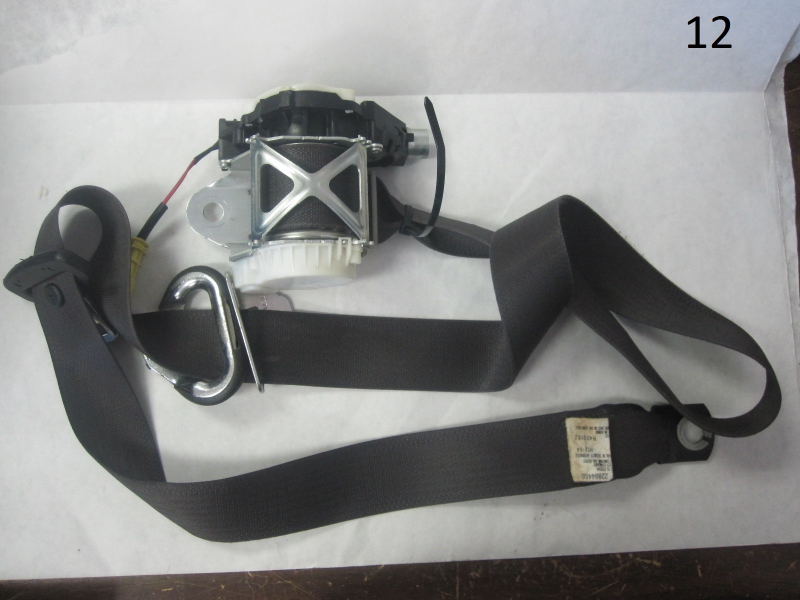 GM Seat Belt 3022 Car Parts and Accessories Can you identify?