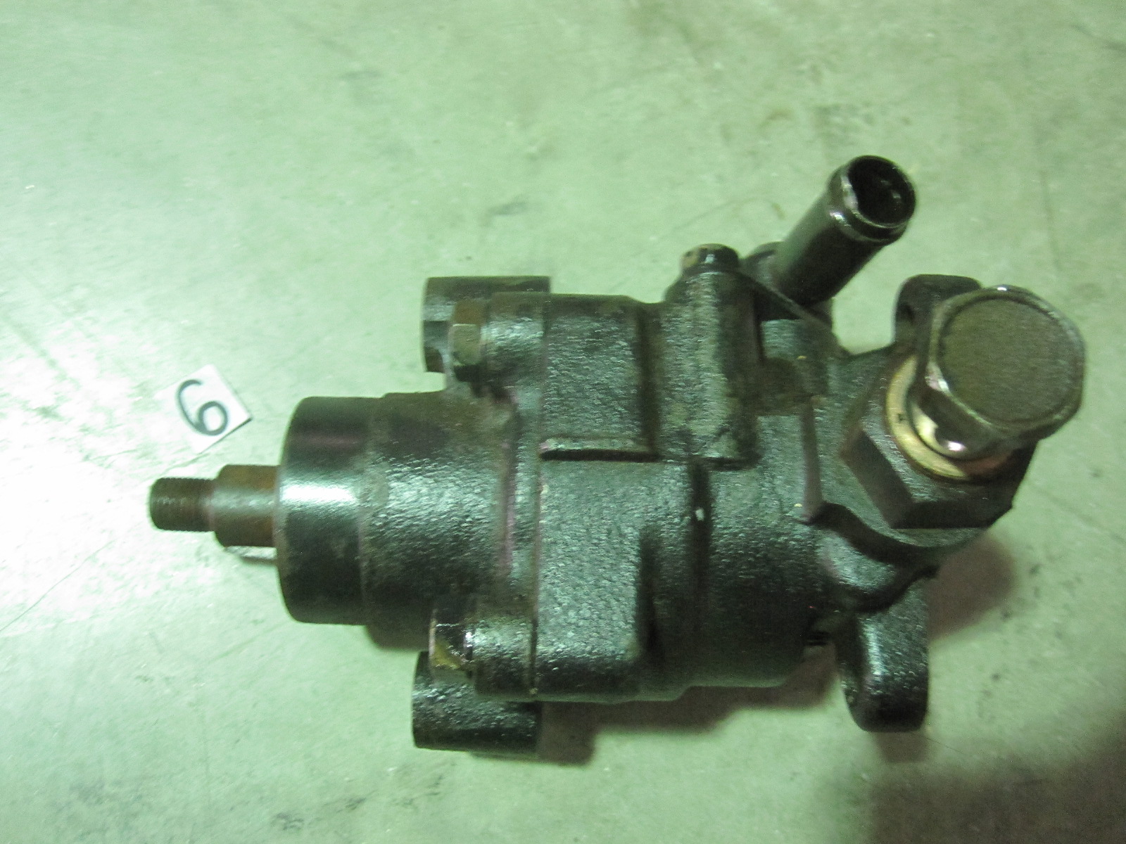 Power steering pump for Toyota 4Runner and Pickup (1989-95). # 3238