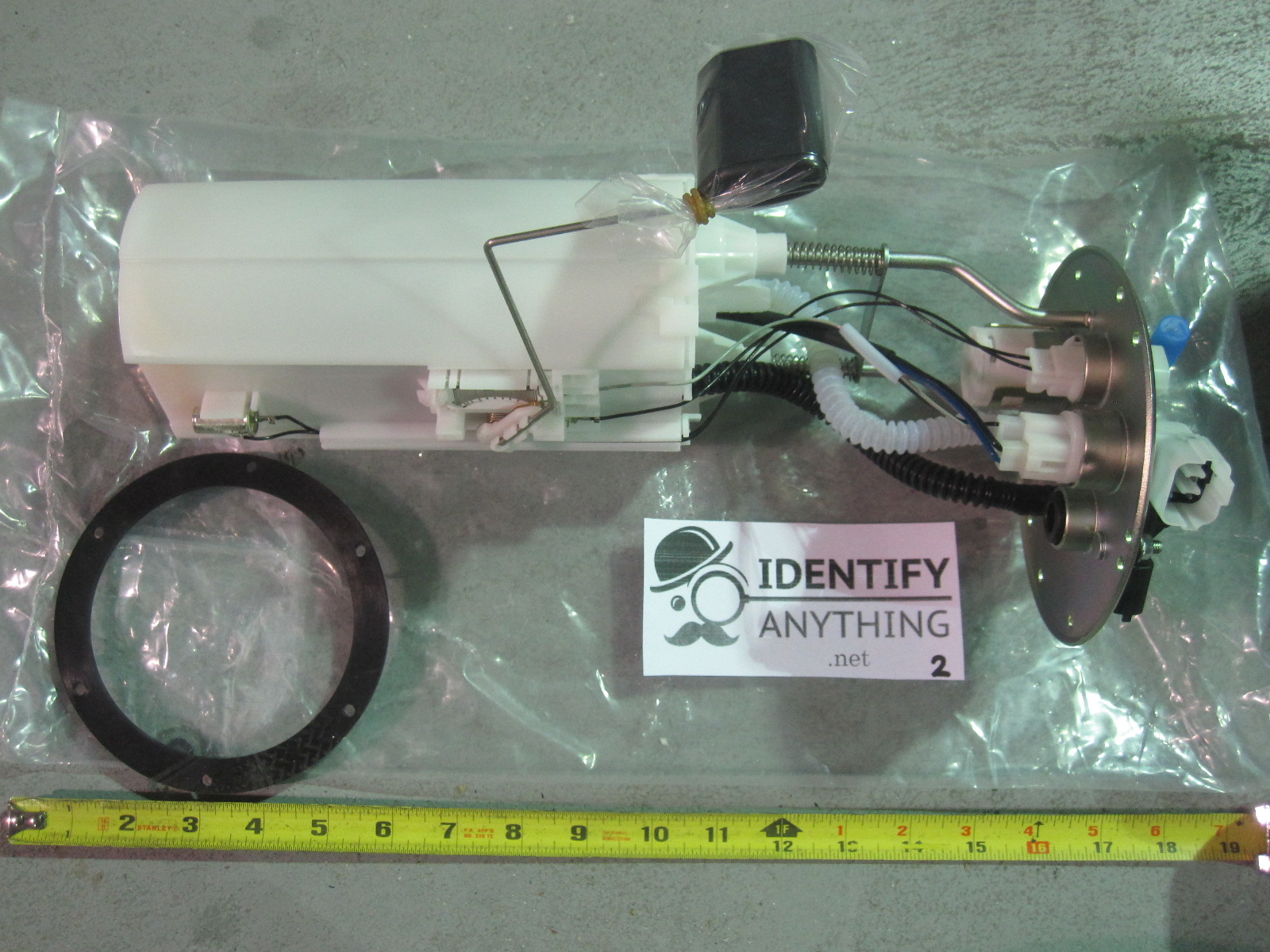 This is a fuel pump assembly for a 20032004 Kia Sorento. 3283 Car