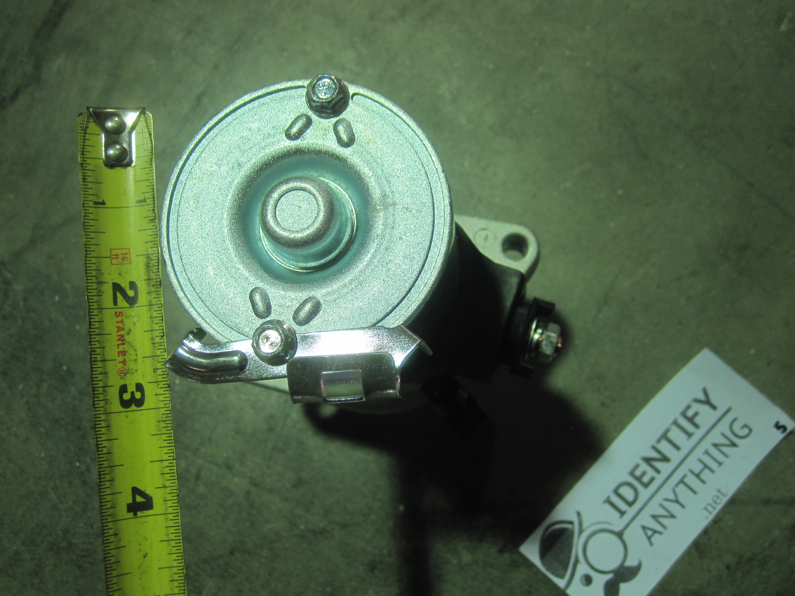 This is a reproduction of a Mitsuba starter motor for a 2002-2006 Honda