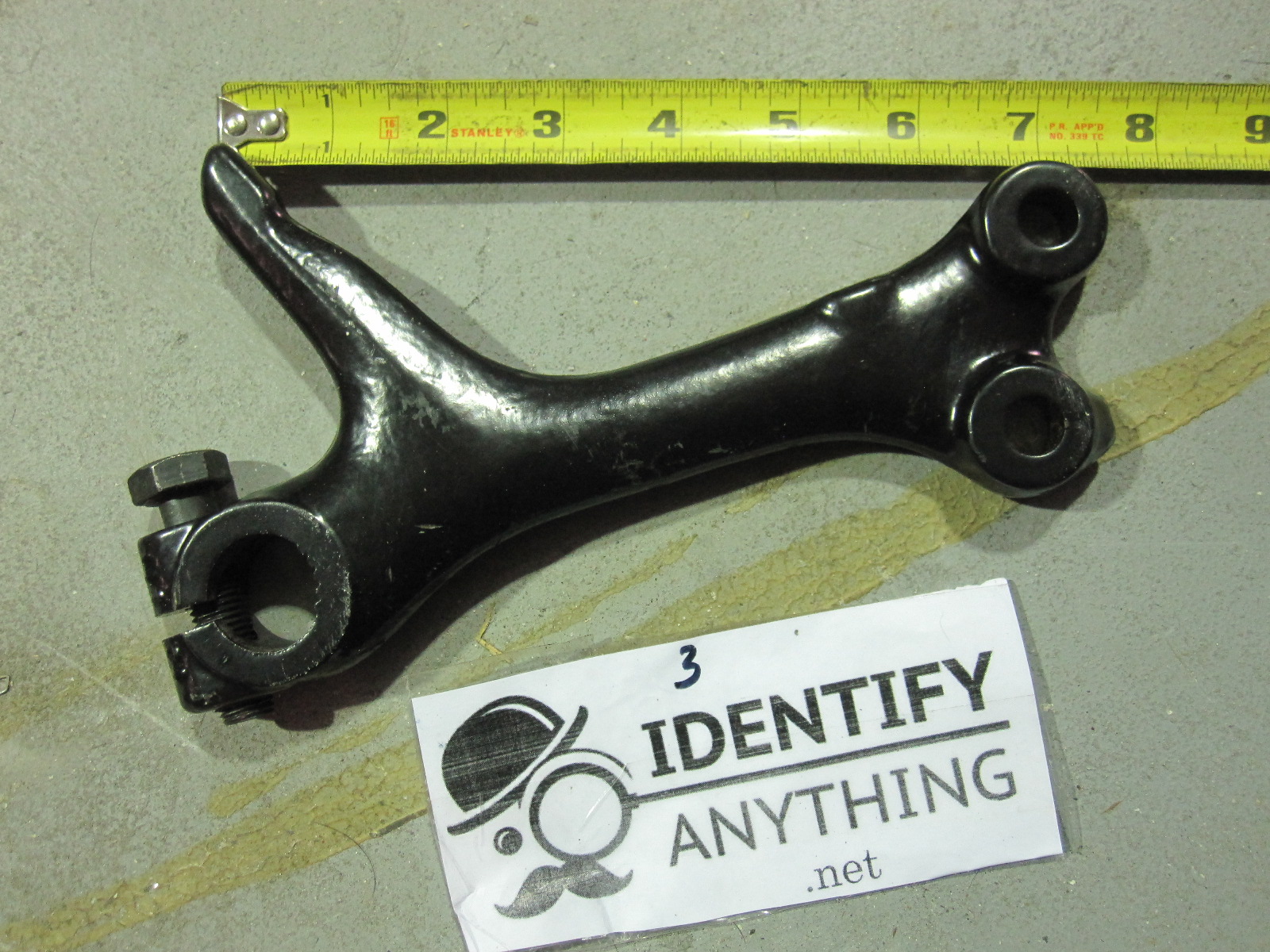 This is a steering box pitman arm for the 19681977 Type 1 VW Beetle