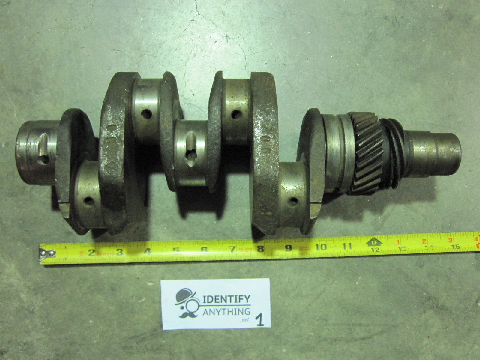 Air cooled VW 13001600 Type 1 crankshaft. Found in Beetles, Karmann