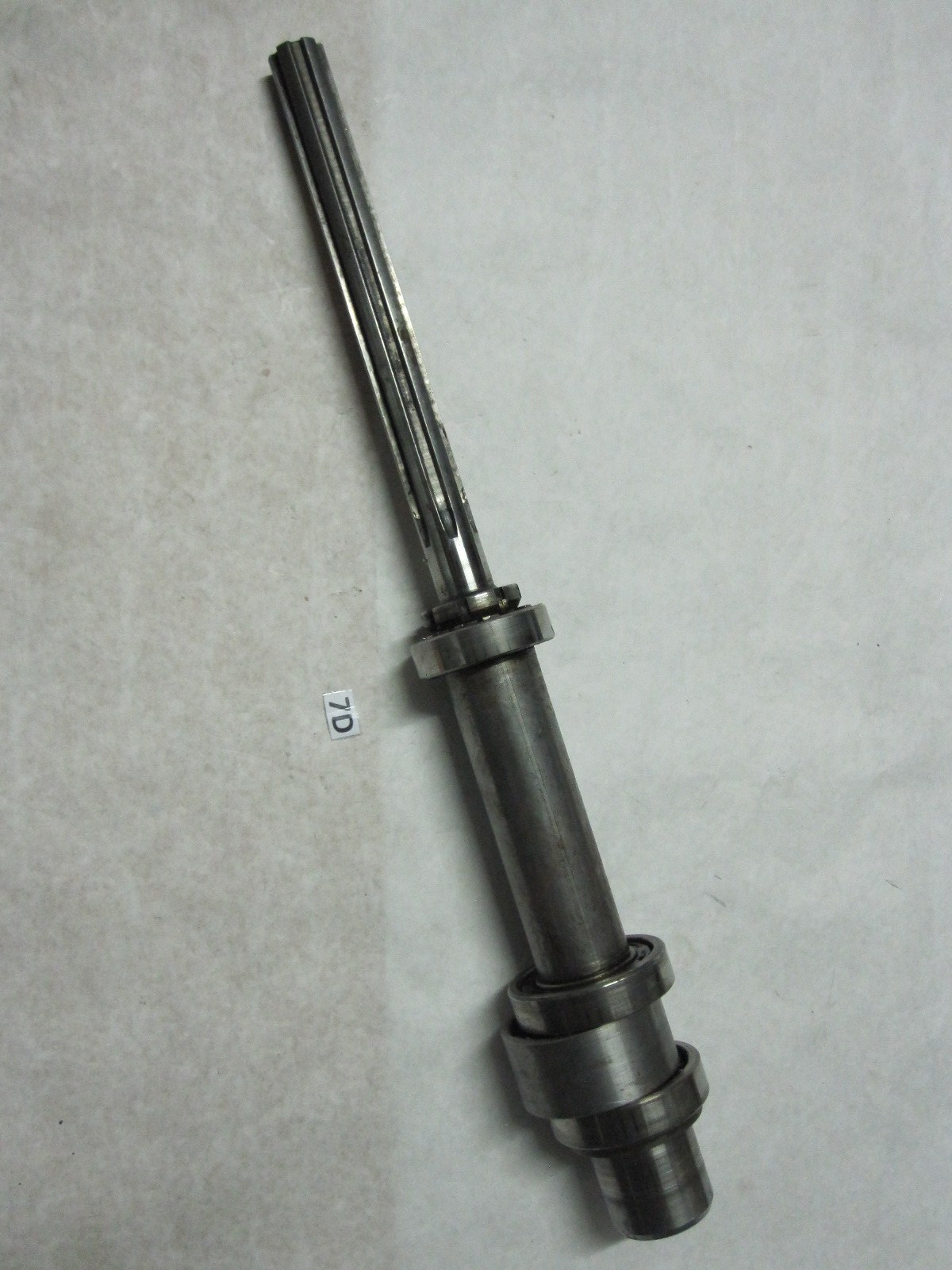 For comparison, below it is a standard spindle in a Bridgeport type R8