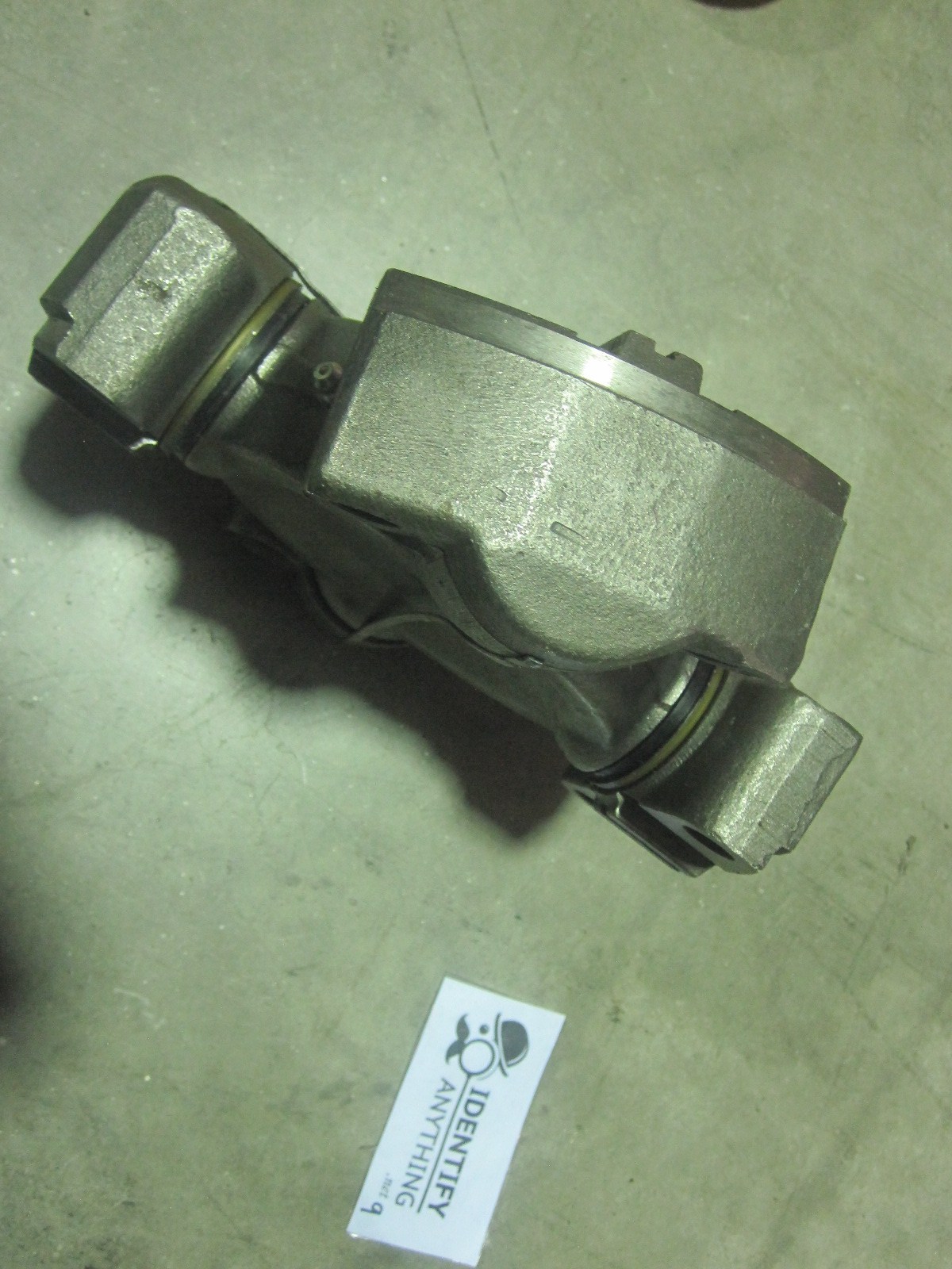 This is a Gtype four wing ujoint for a heavy truck. Because of it's