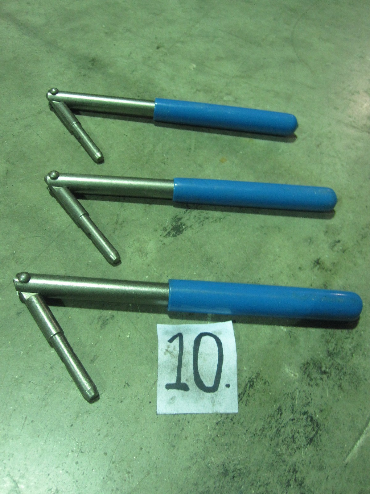 This is a fencing tool called a clip bender. 2018 Tools Can you