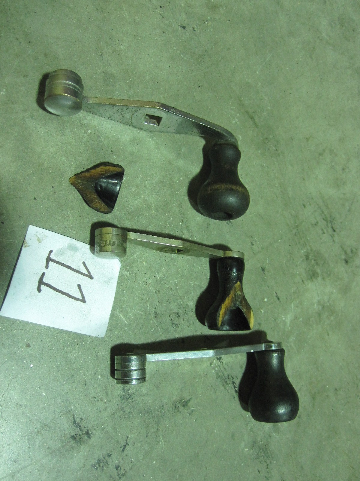 VINTAGE baitcaster FISHING reel handles 2405 Tools Can you identify?