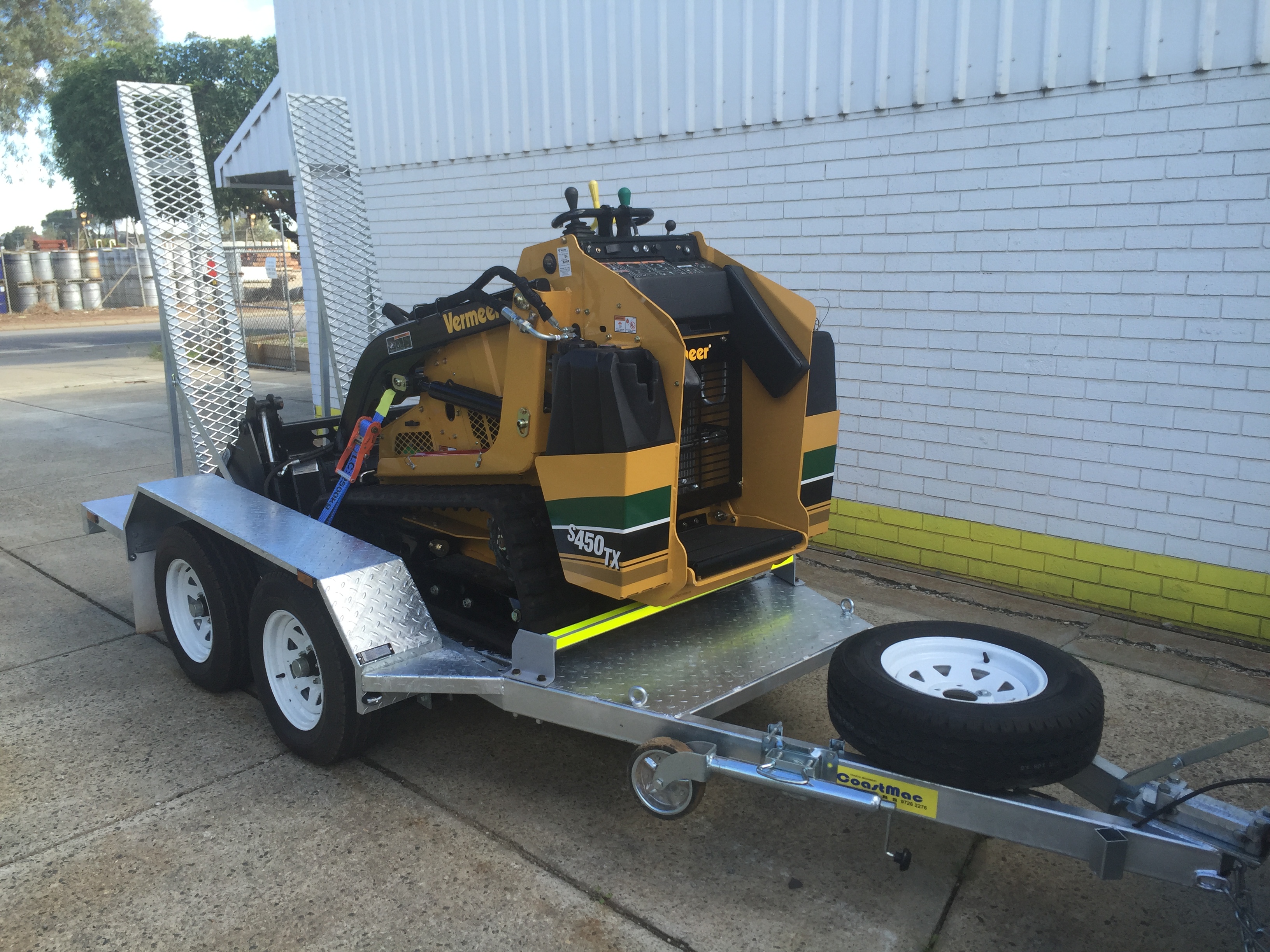 Vermeer S450TX Mini Skid Steer For Hire Perth, West Australia