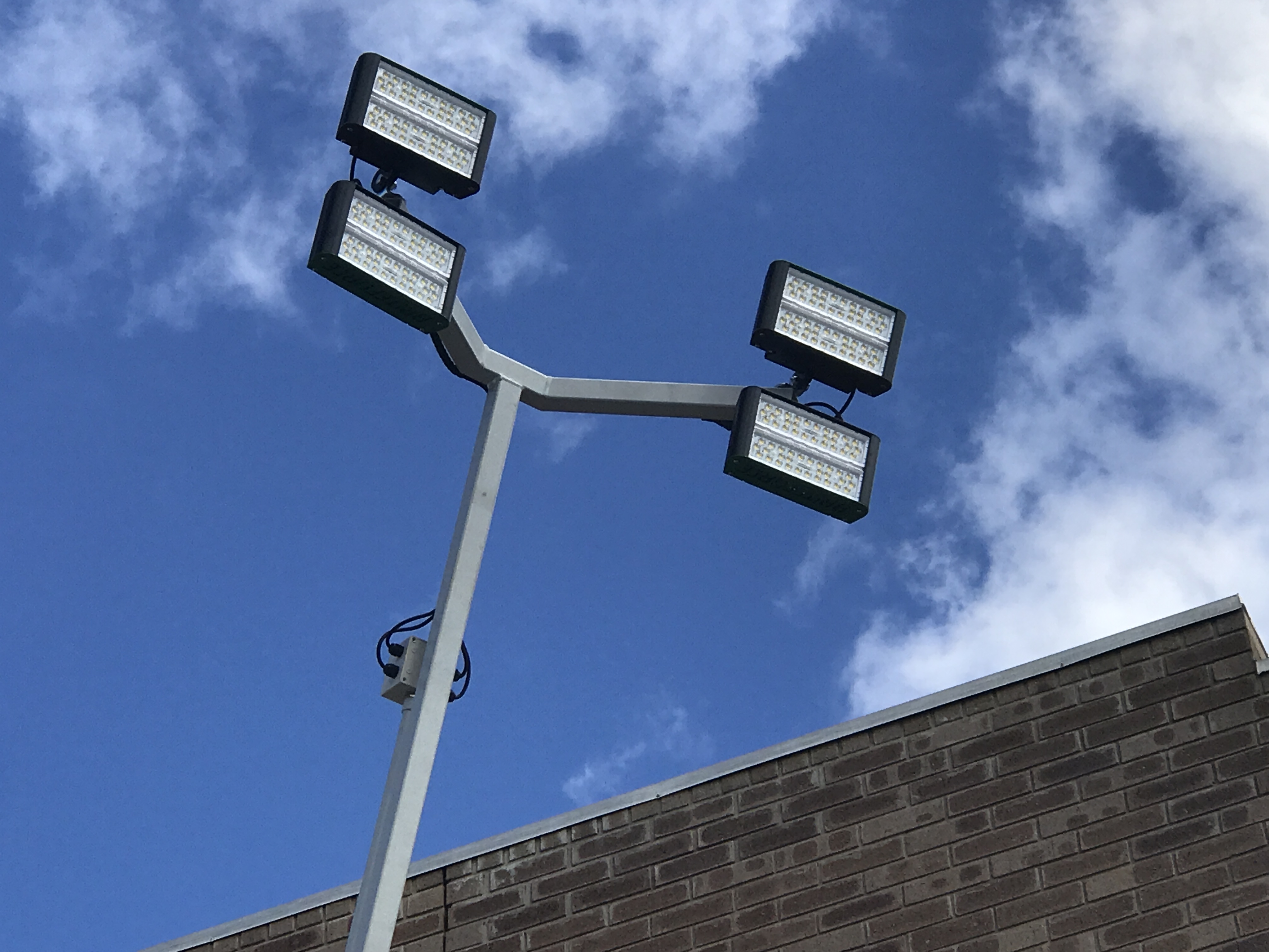 320 Watt Solar Lighting Towers For Hire, Perth 51,200 Lumens