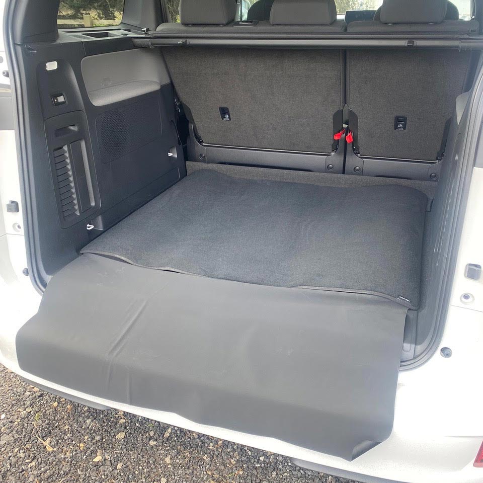 Genuine VW Reversible textile/rubber luggage compartment mat with