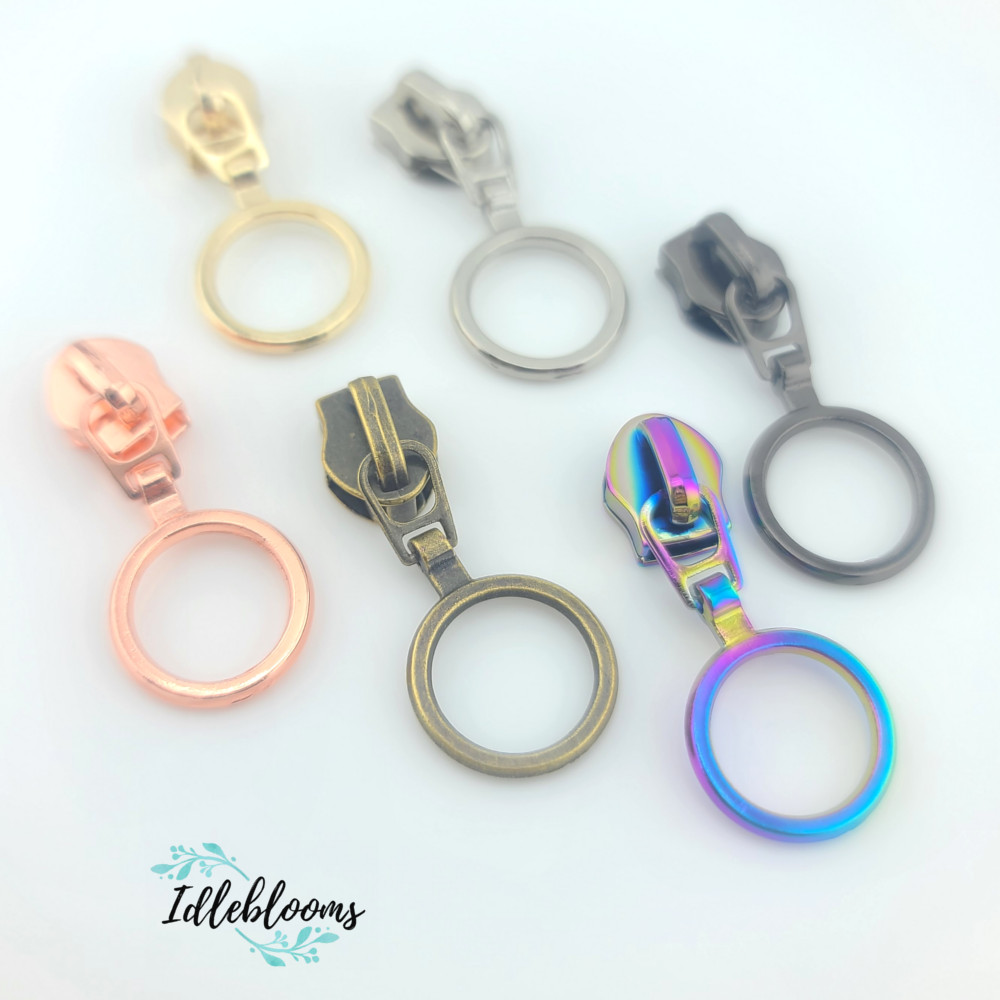 Classic Ring 5 Zipper Pull * Idleblooms