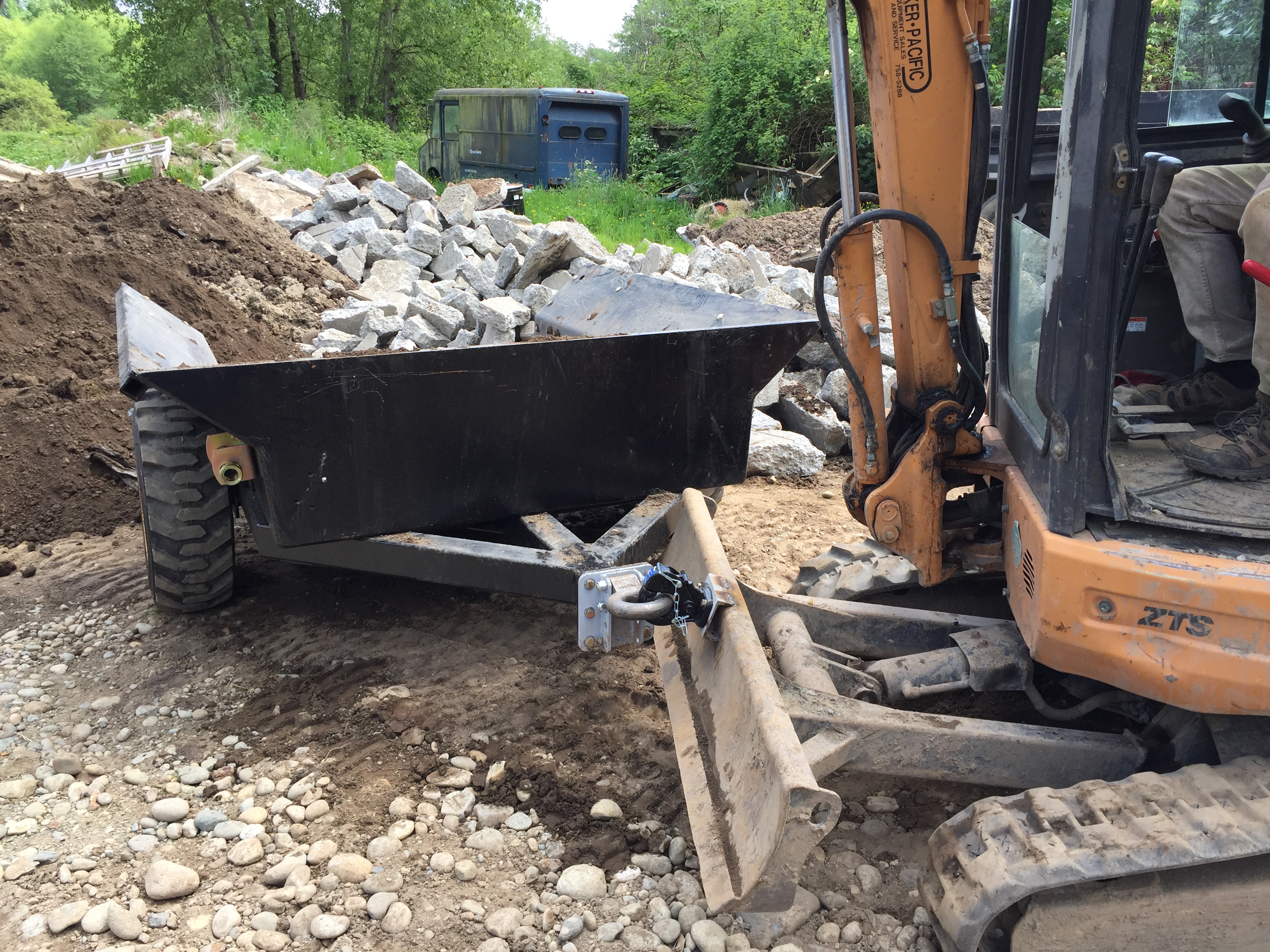Excavator Dump Trailers 1 IDM
