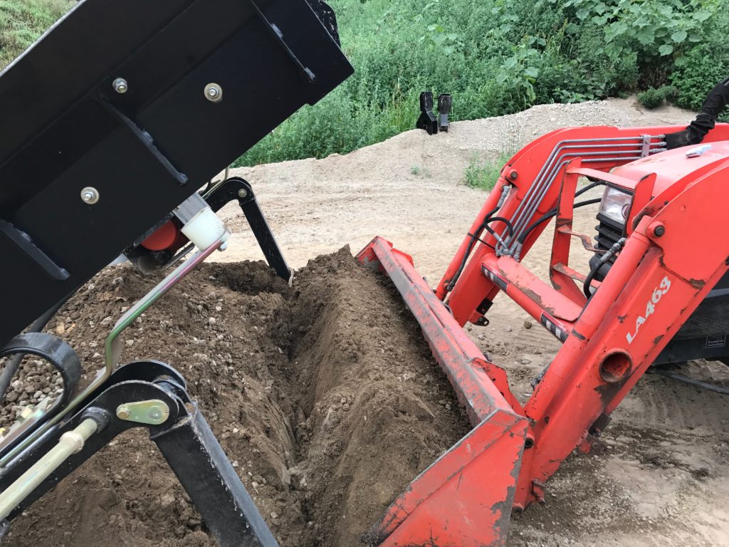 Topsoil Screener DeSite SGL68V Photos for Small Bucket Machines IDM