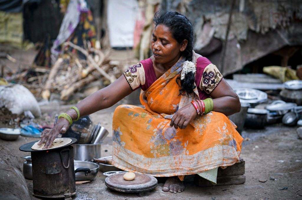 Photo essay The impact of household air pollution on women’s health IDR