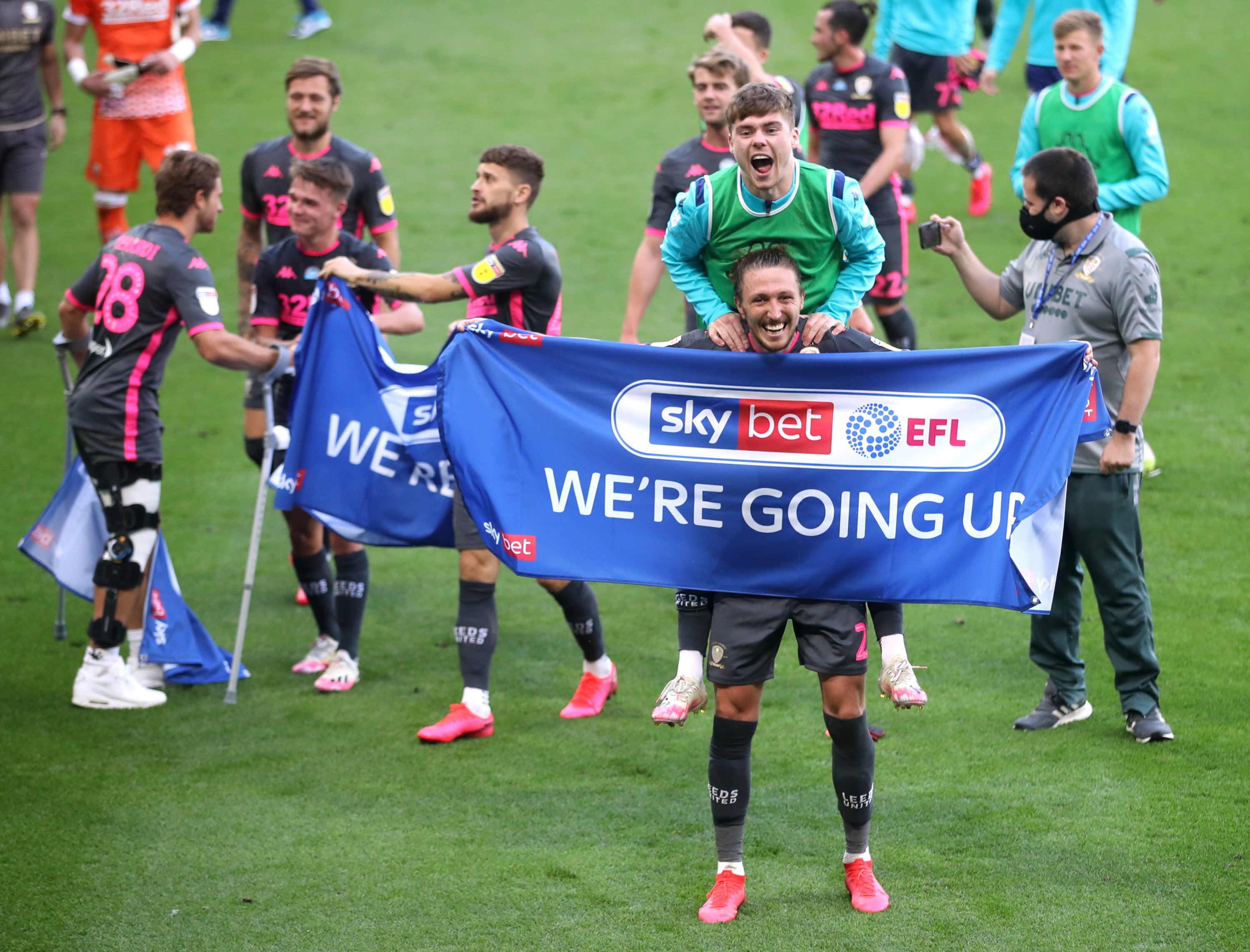 Premier League spot up for grabs on Championship's final day Daily Sabah