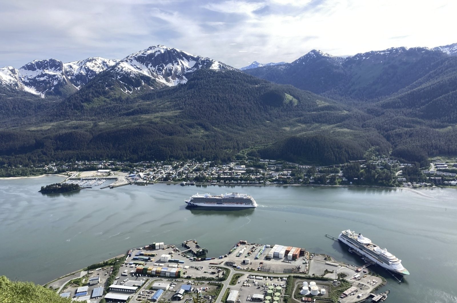 Amid tourist influx, Alaska's capital worries as magnificent glacier