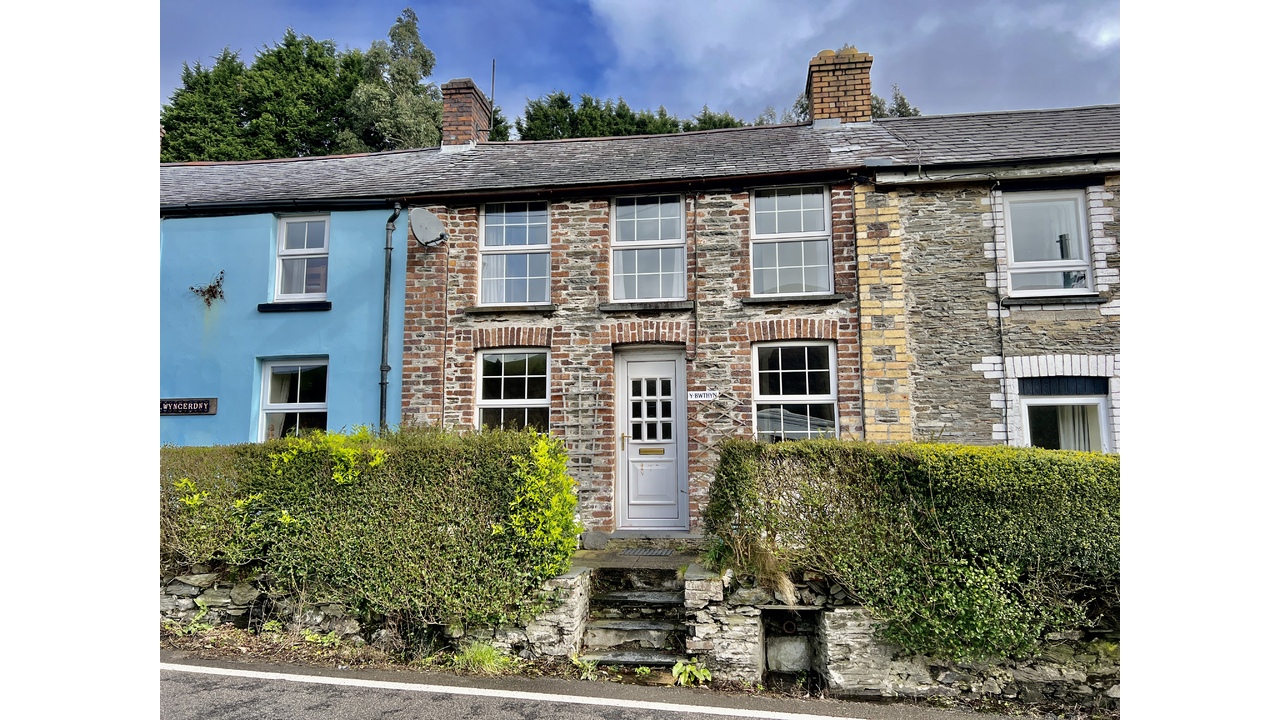 Search Iestyn Leyshon FRICS Estate Agents and Chartered Surveyor