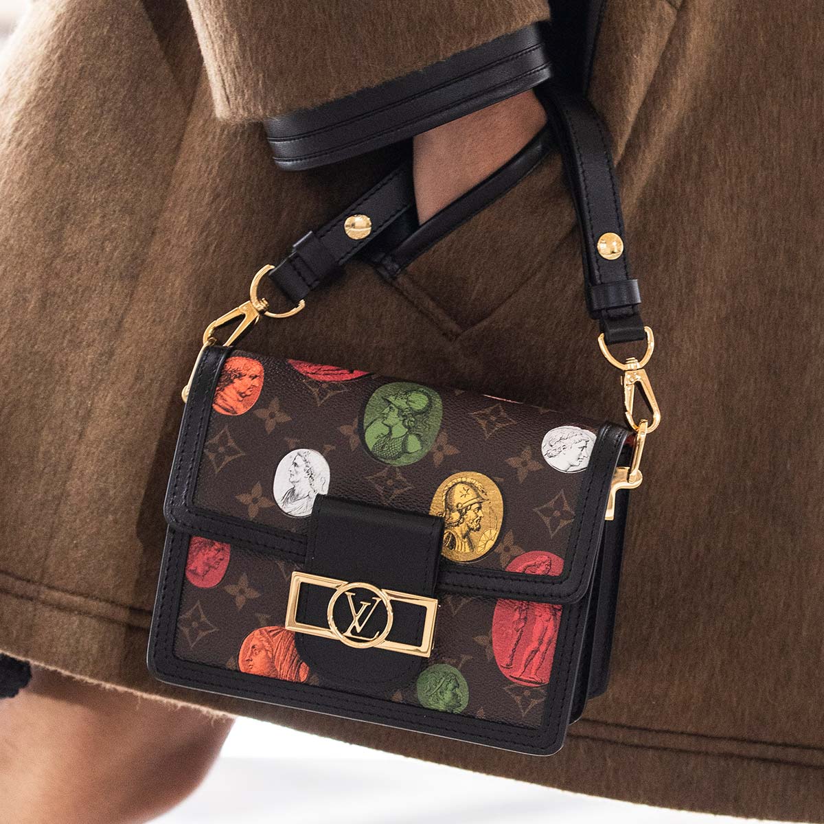 Fornasetti Louis Vuitton Plates For Women's Size