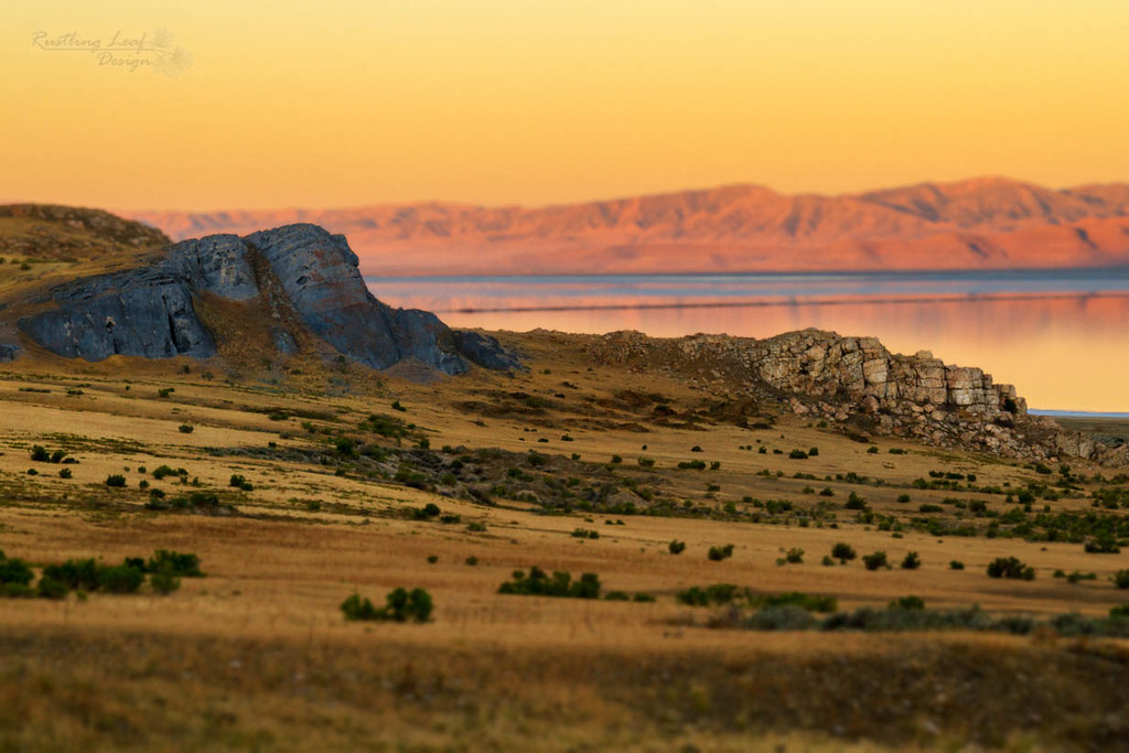Wonderful contrasting Cliffs on Stansbury Island, Great Salt Lake, Utah
