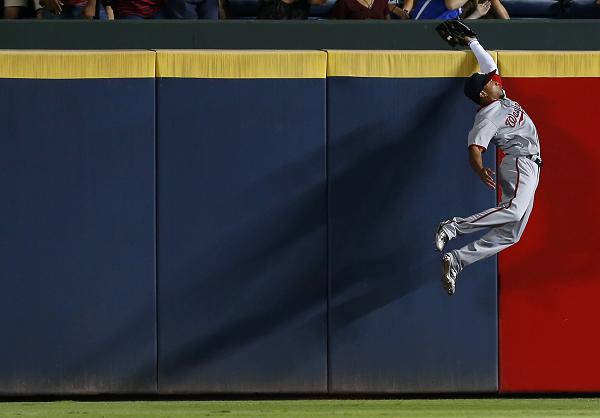 Ben Revere amazes again with soaring home run robbery Elite Athlete Talk