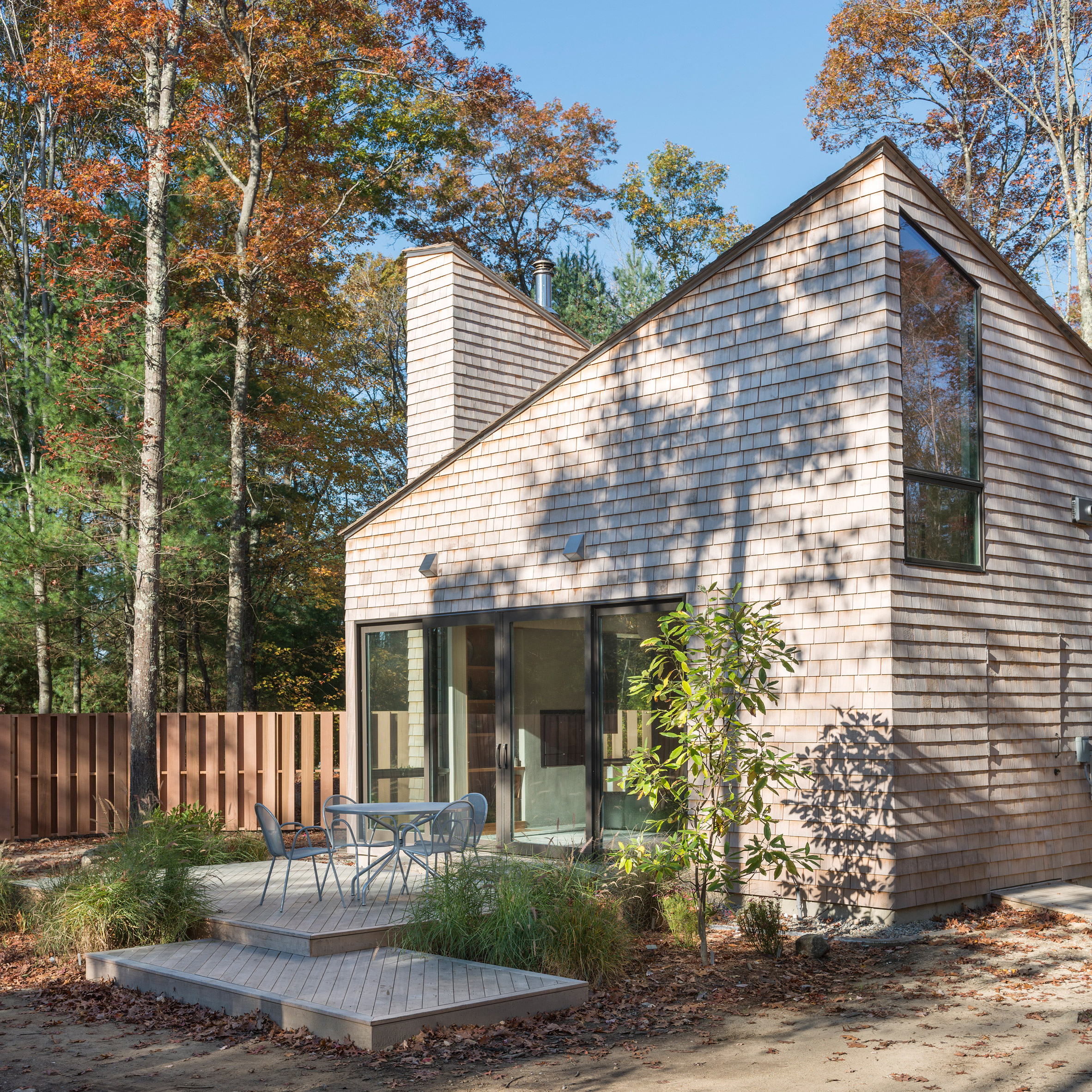 Tiny cabin in Rhode Island by 3six0 provides retreat for local artist