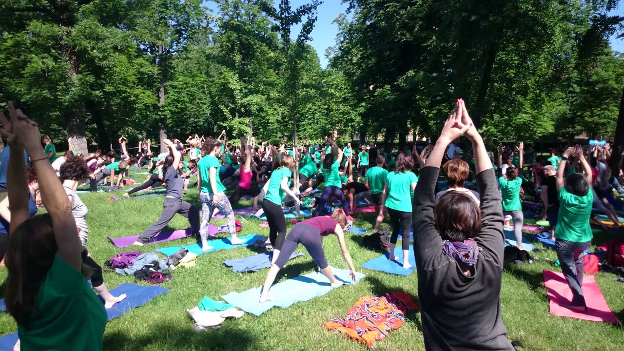YOGA IN NATURA Giardini margherita 22 05 2016 Yoga Fever