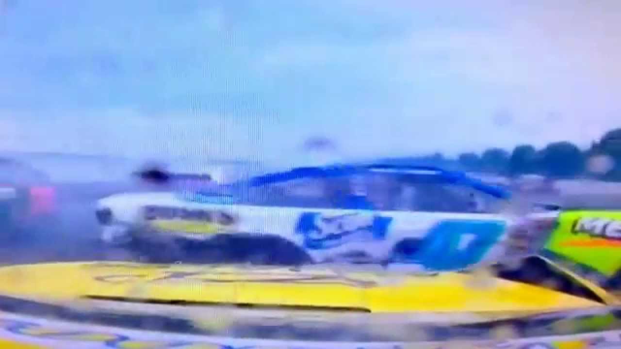 2014 Go Bowling 400 the big one Bowling Bay