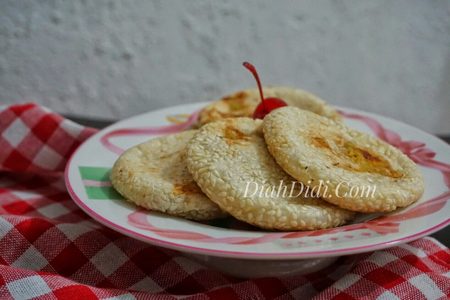 OndeOnde Gepeng Panggang Isi Pisang Kokibu Aneka