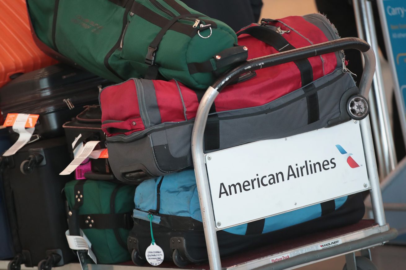 Major US airlines will ban smart luggage with nonremovable batteries