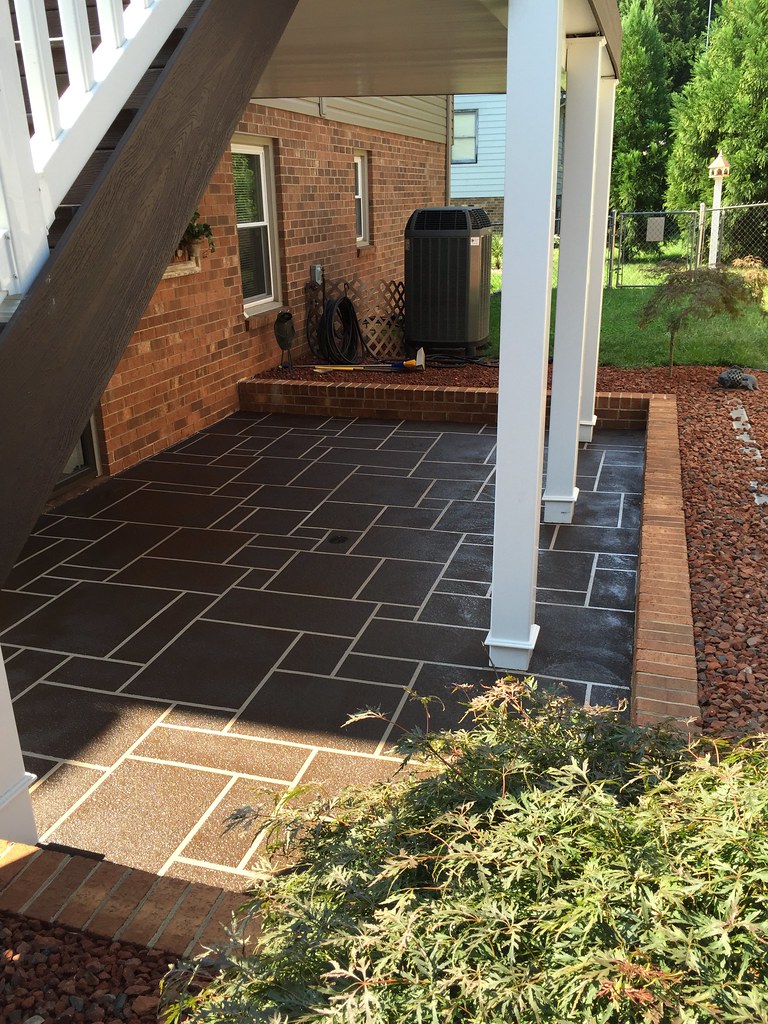 Sprayed concrete overlay in a slate pattern in Lynchburg, VA