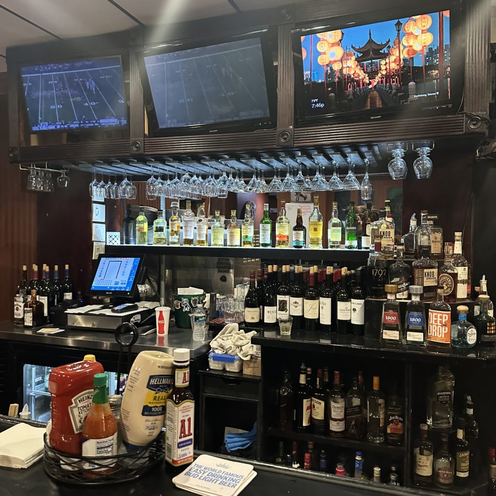 The Eagle Has Landed, Unfortunately…South Florida Restaurants Review