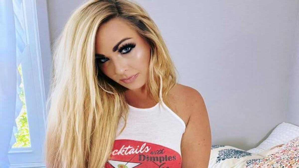 Here're The Leaked Photos Of Sarah Juree, The Teacher On Onlyfans - I