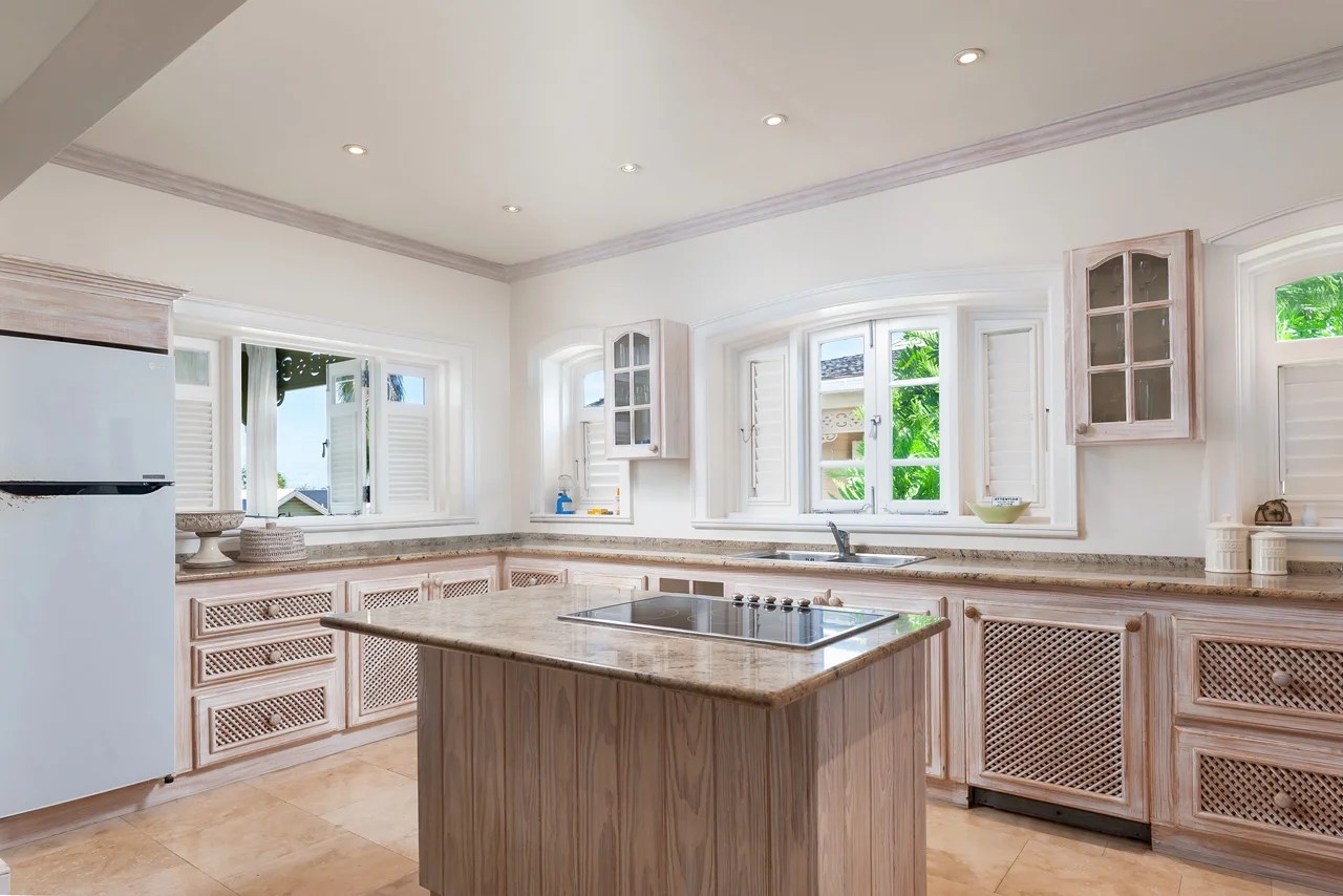 Moondance Little Good Harbour* Island Gold Realty Ltd.