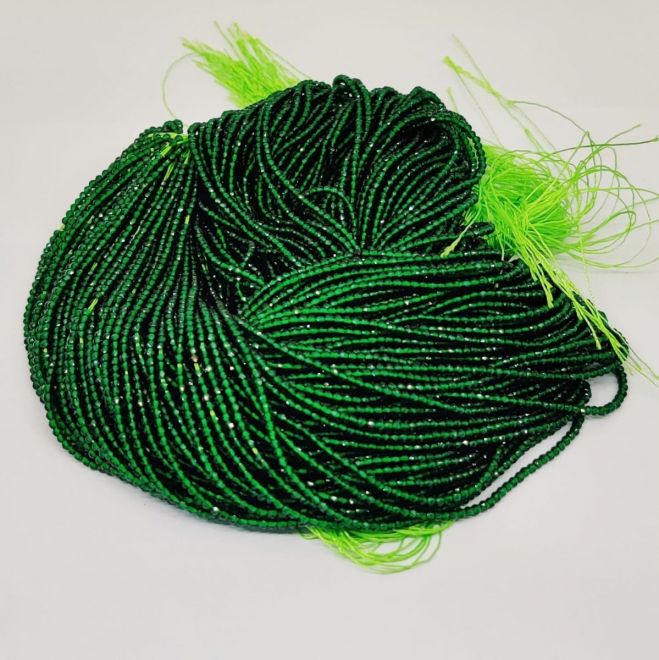 What is the Spiritual Meaning Behind Green Beads?