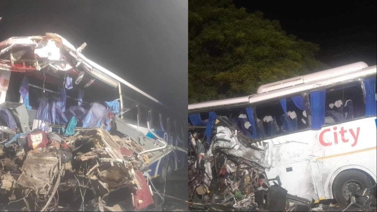 Video Blue Circle Bus and City Bus Accident in Beitbridge iHarare News