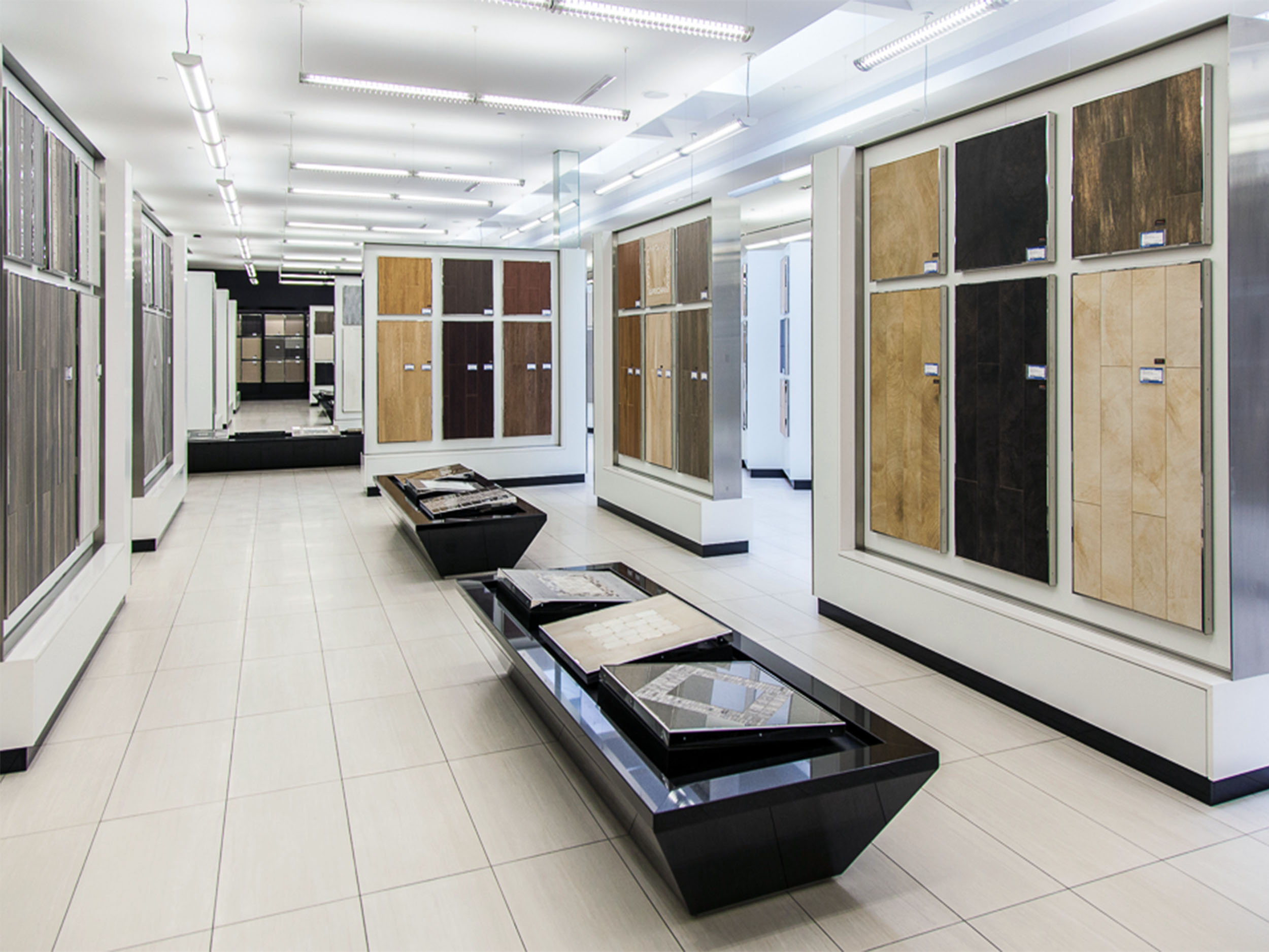 Olympia Tile Showroom II BY IV DESIGN