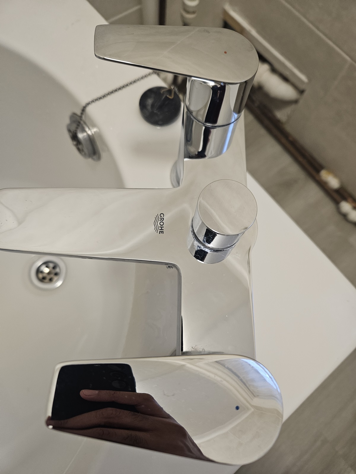 Grohe bathroom tap, how to replace cartridge theres no hole. Screwfix Community Forum