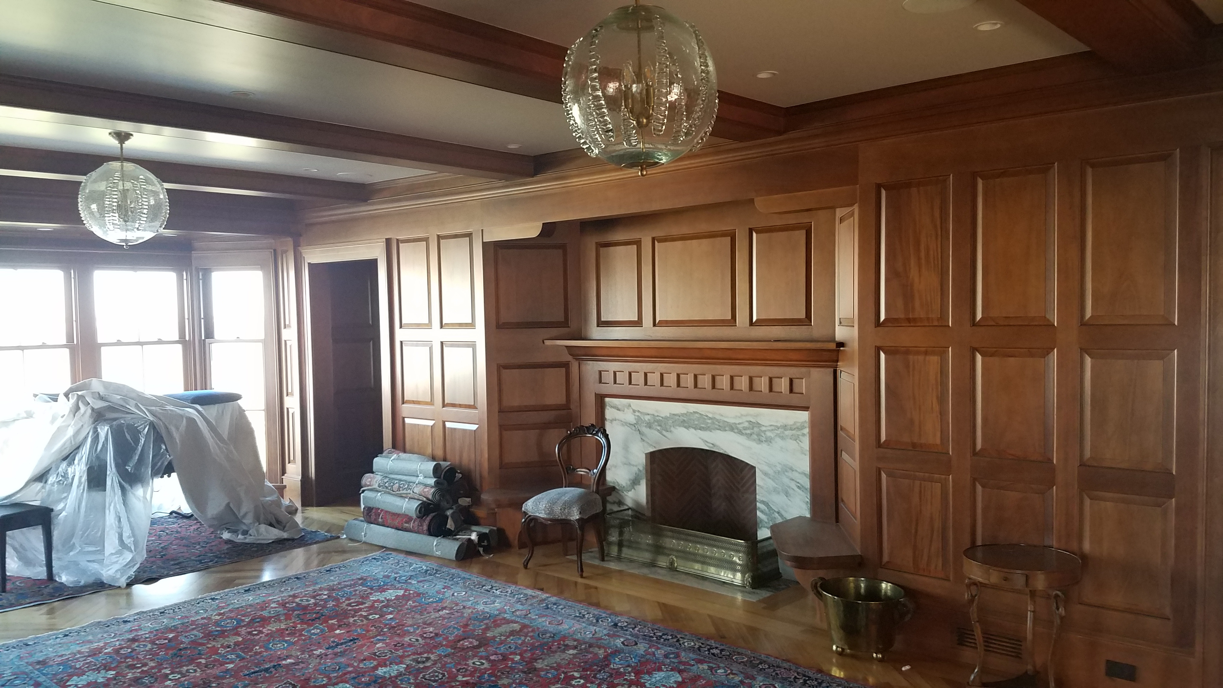 Mahogany livingroon/diningroom r/woodworking