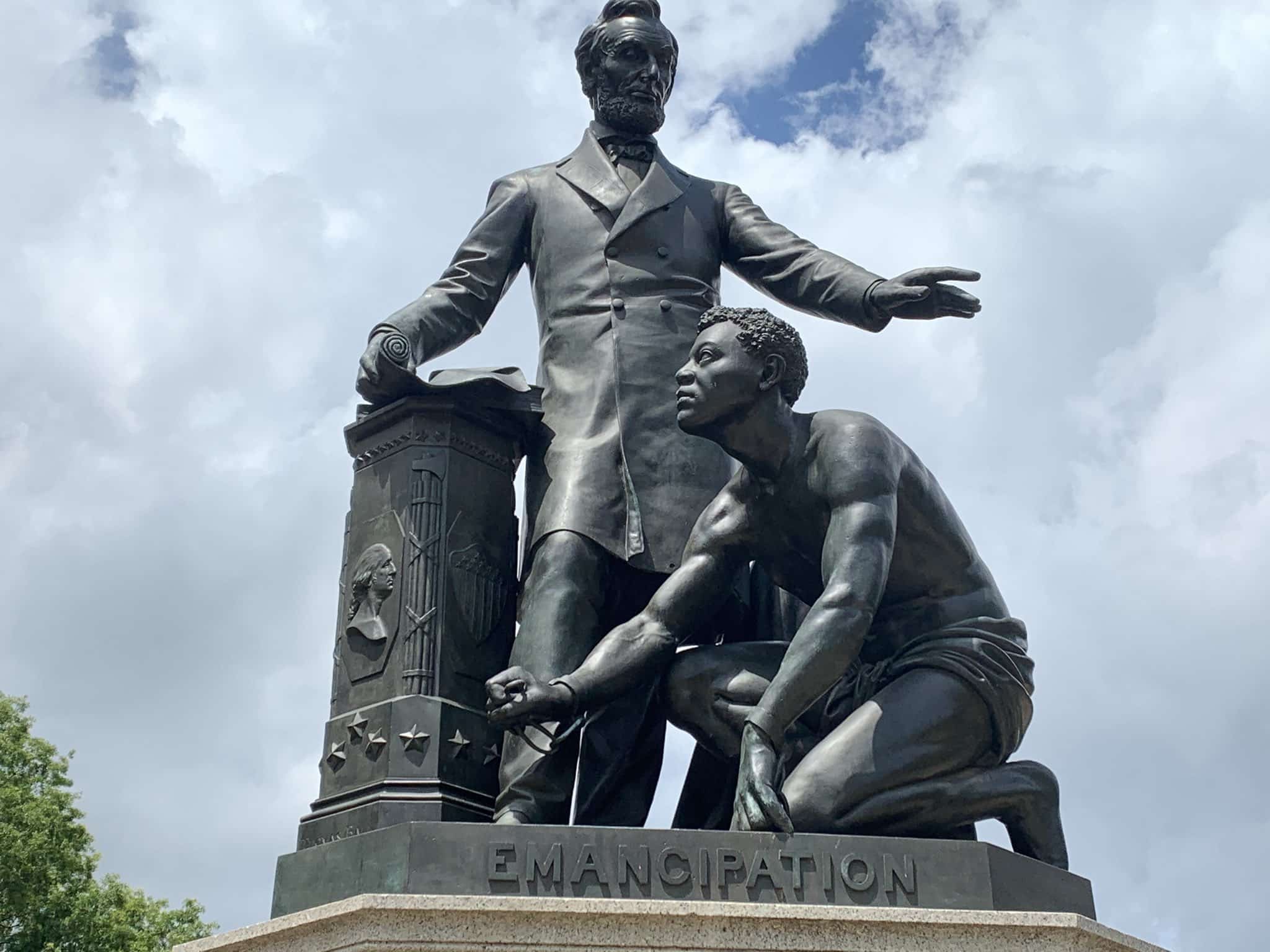 DC Delegate Pushes to Take Down Statue of Lincoln