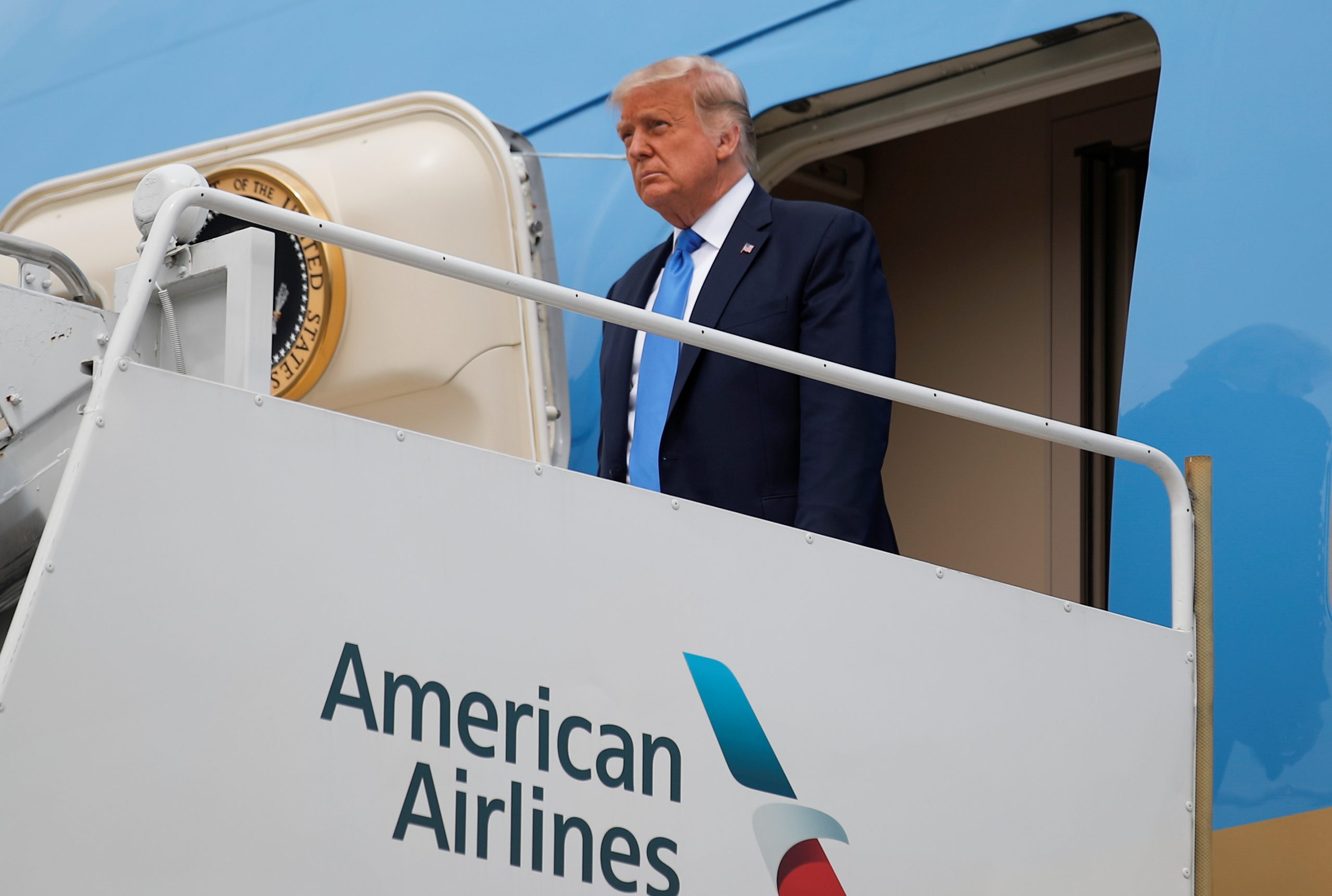 Trump Could Act Unilaterally To Avoid US Airline Layoffs, White House Says