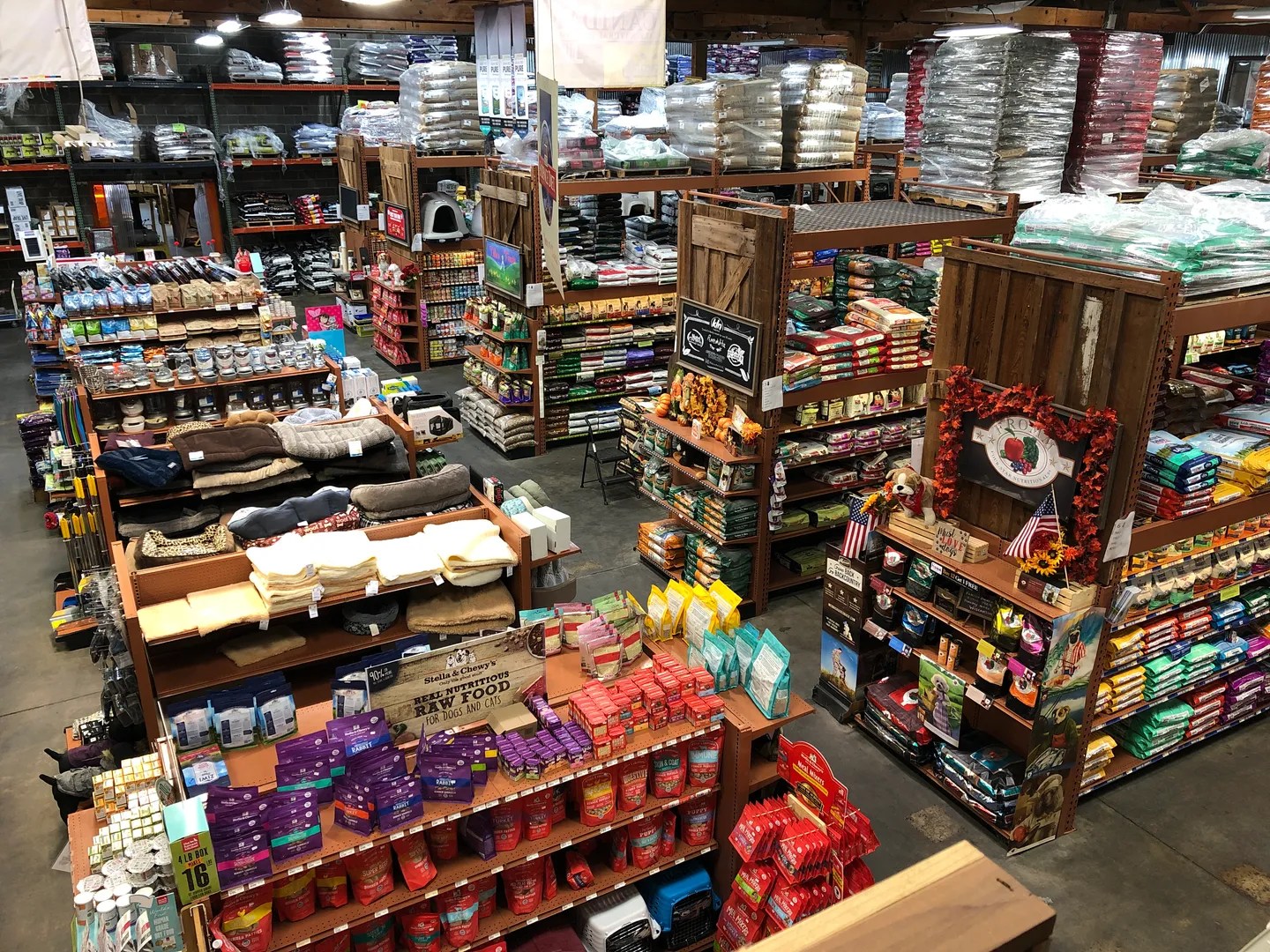 Pet Food Supply Store Petaluma CA Rivertown Feed & Pet Country Store