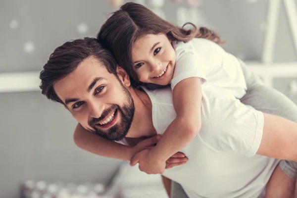 Pengasuhan Ayah Berperan Penting Pada Perkembangan Emosional Anak