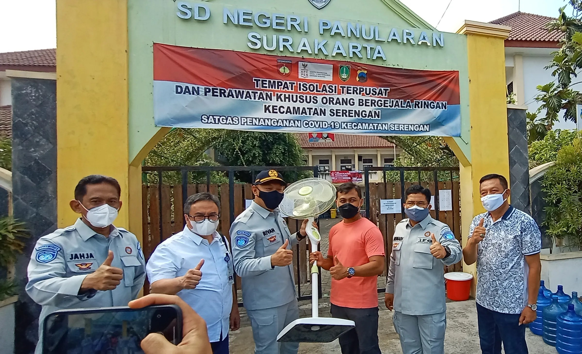 PT Jasa Raharja Serahkan Bantuan kipas Angin Untuk Rumah