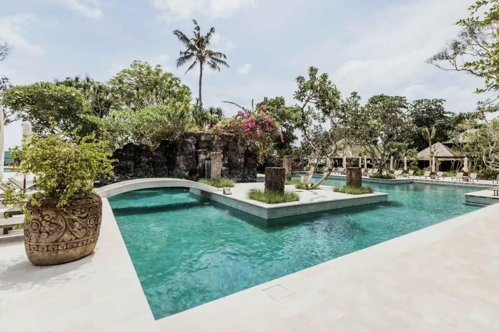 7 Rekomendasi Hotel dengan Akses Langsung ke Pantai di Sanur