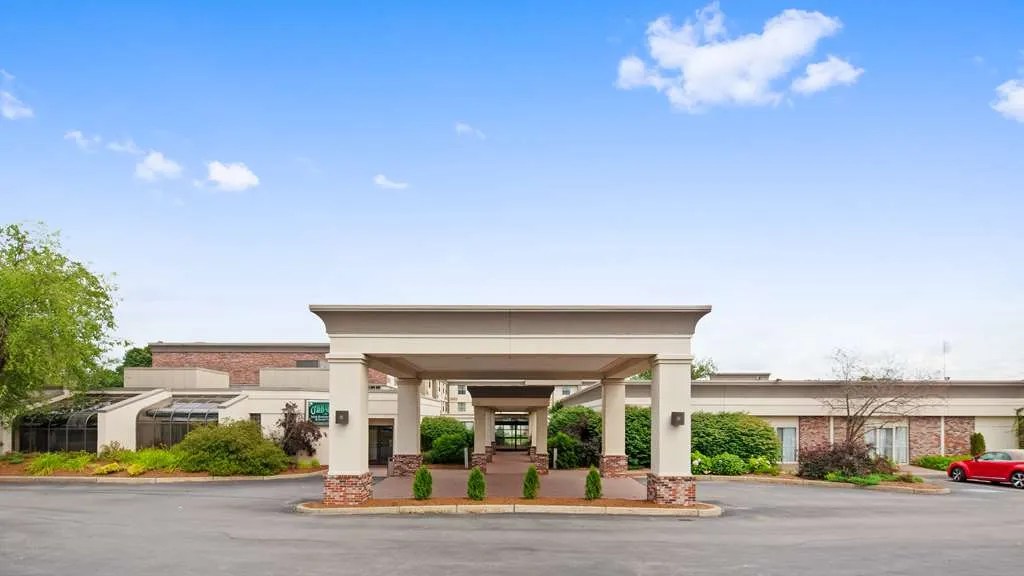 hilton hotels in waterville maine Teisha Newsom